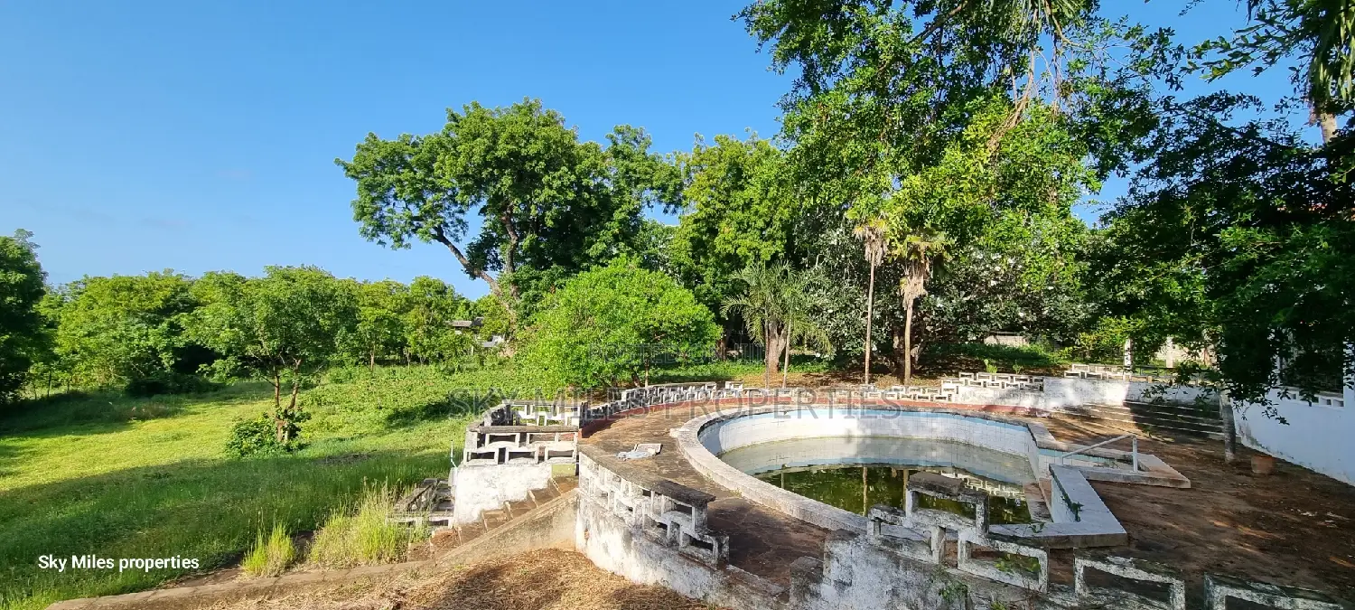Serena,Prime Commercial 4-Acre Beachfront Plot for Sale