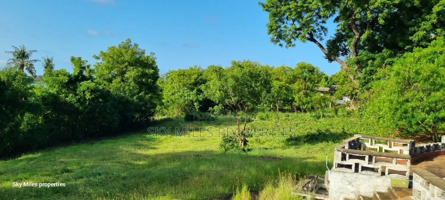 Serena,Prime Commercial 4-Acre Beachfront Plot for Sale