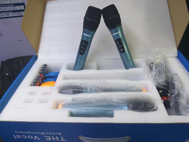 Shure U-8900 4 in 1 Professional Wireless Microphone - thumbnail 2