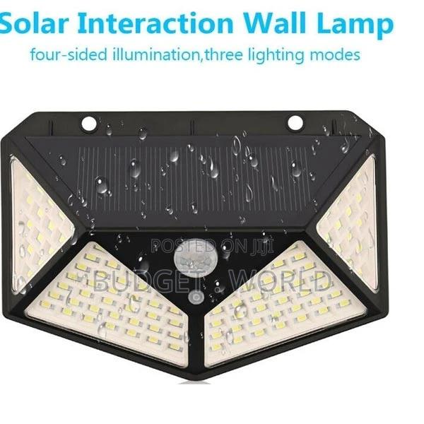 Garden Patio Yard Front Door Garage 100xled Solar Walllight