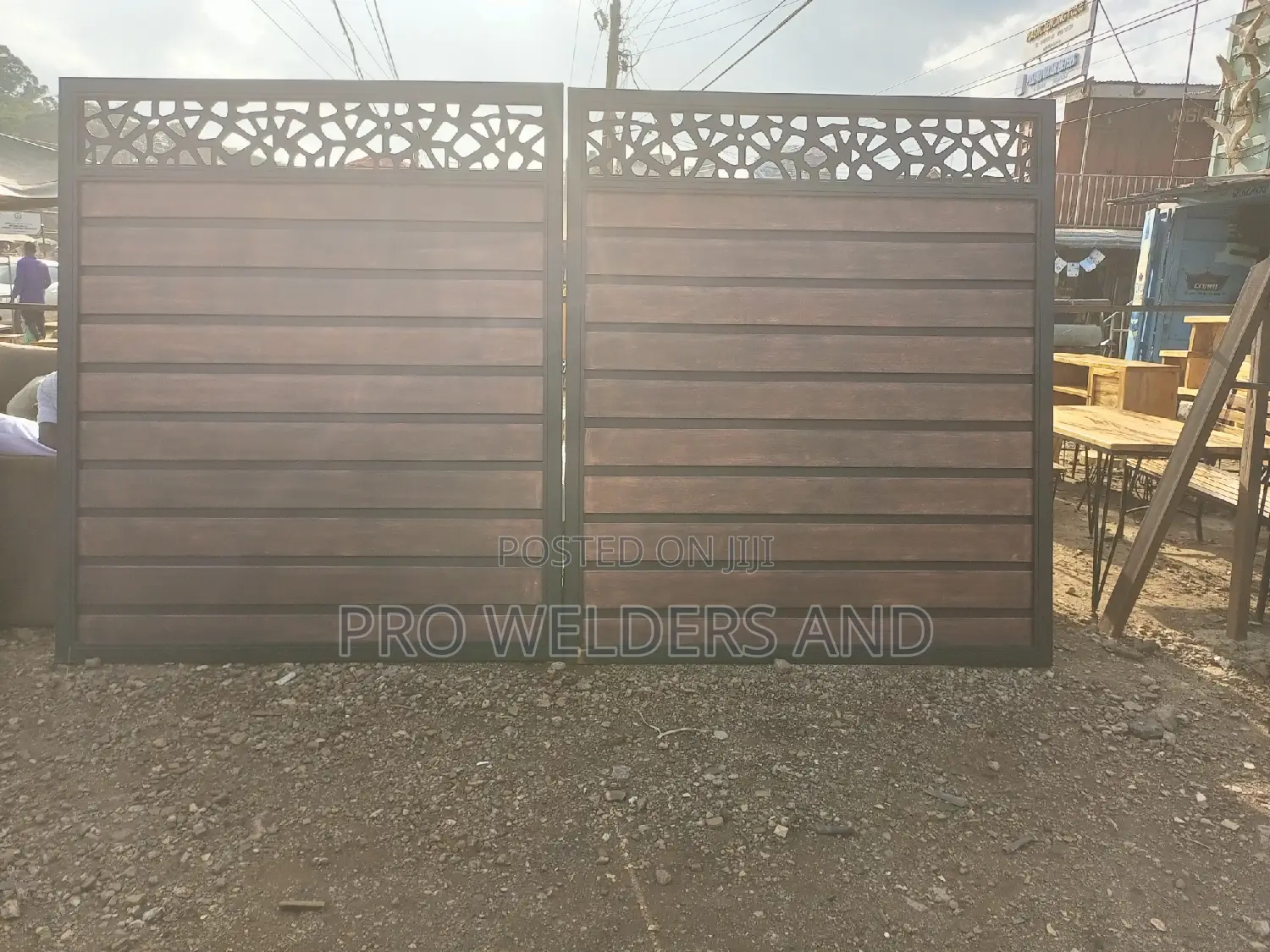 Simple Custom Gate