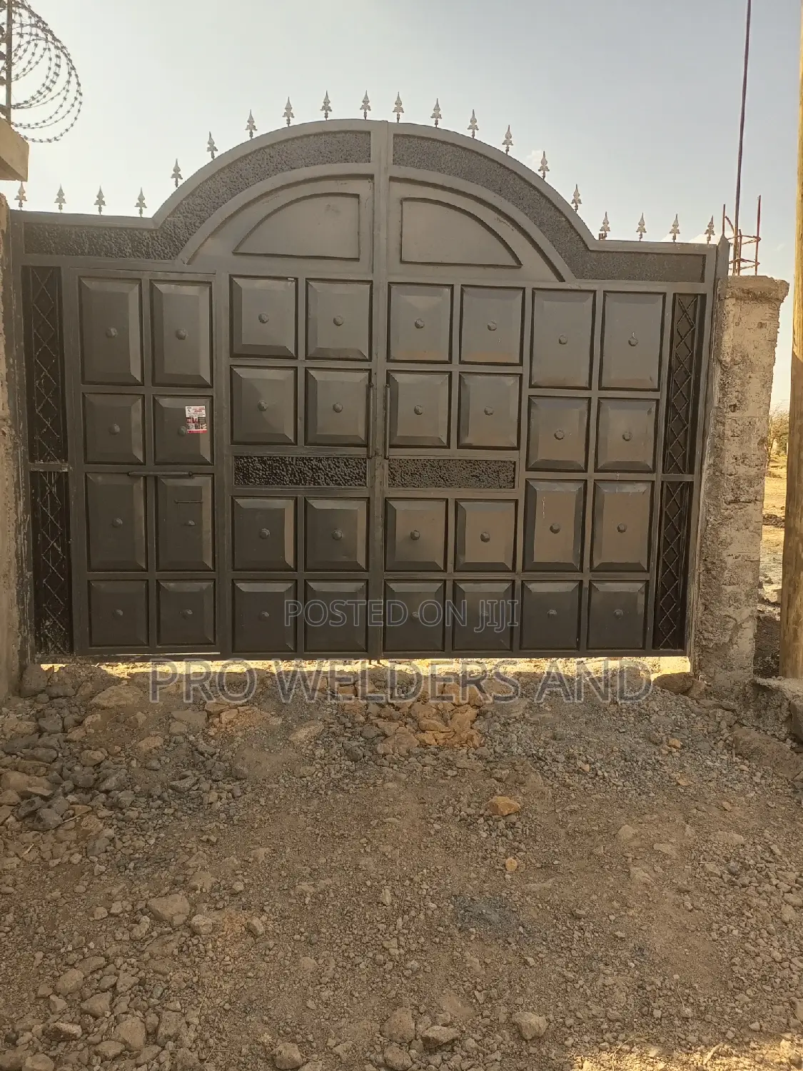 Cheap Main Gate
