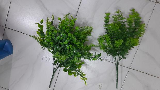 Green Flowers Per Bunch