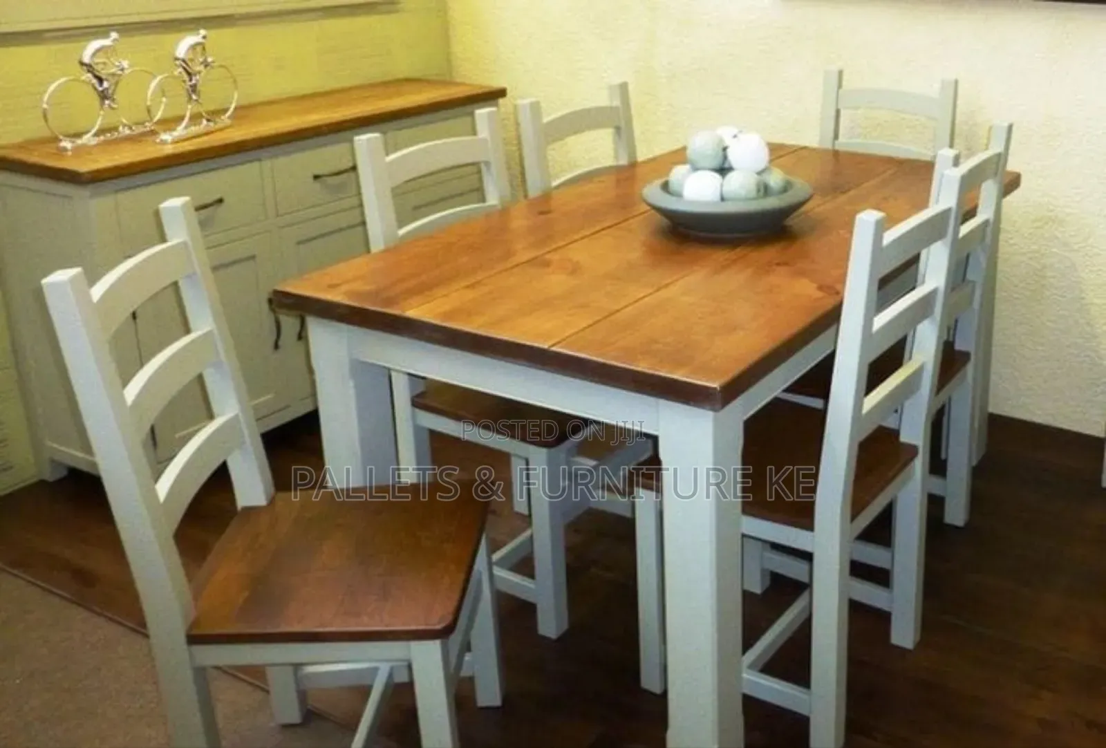 4 Seater Dining Table