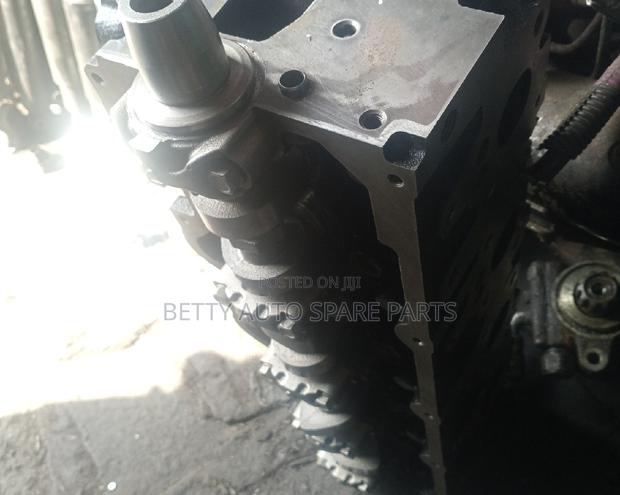 Toyota Hiace 5L Cylinder Head - main view