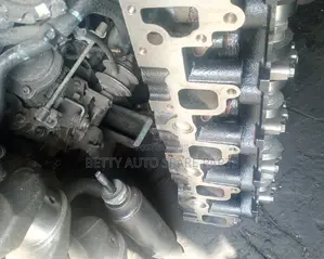 Toyota Hiace 5L Cylinder Head