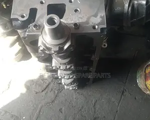 Toyota Hiace 5L Cylinder Head