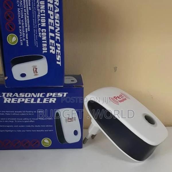 Ultrasonic Mouse Cockroach Repeller Device Insect Killer - main view
