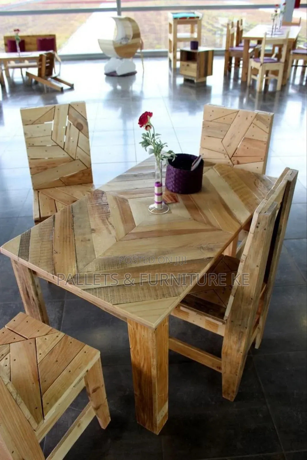 Patterned Dining Suite