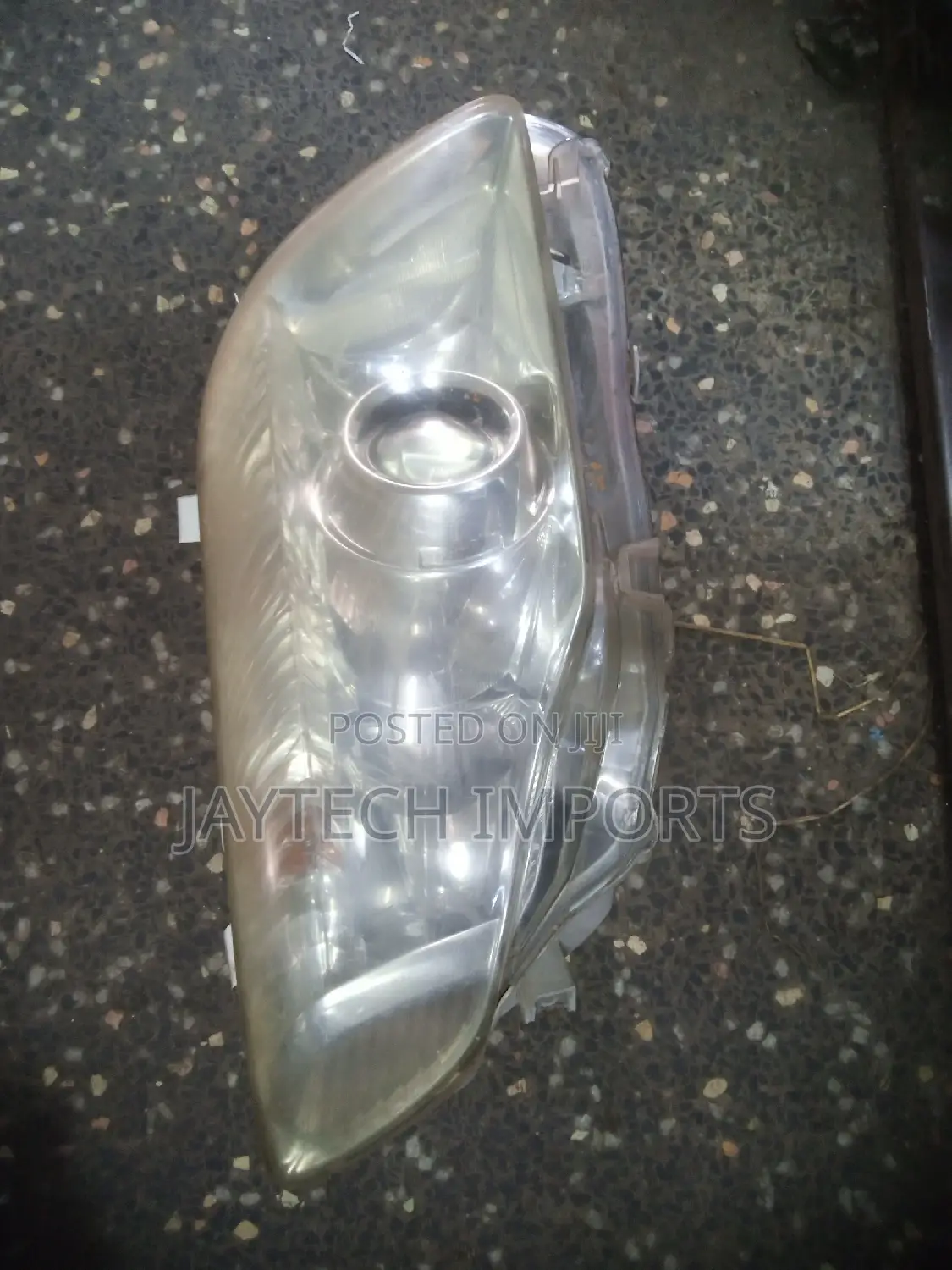 Toyota Fielder/Axio RHS Headlight Xenon