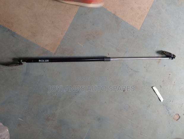 Toyota Carib Boot Shock - main view