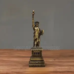 25cm Statue of Liberty Decor