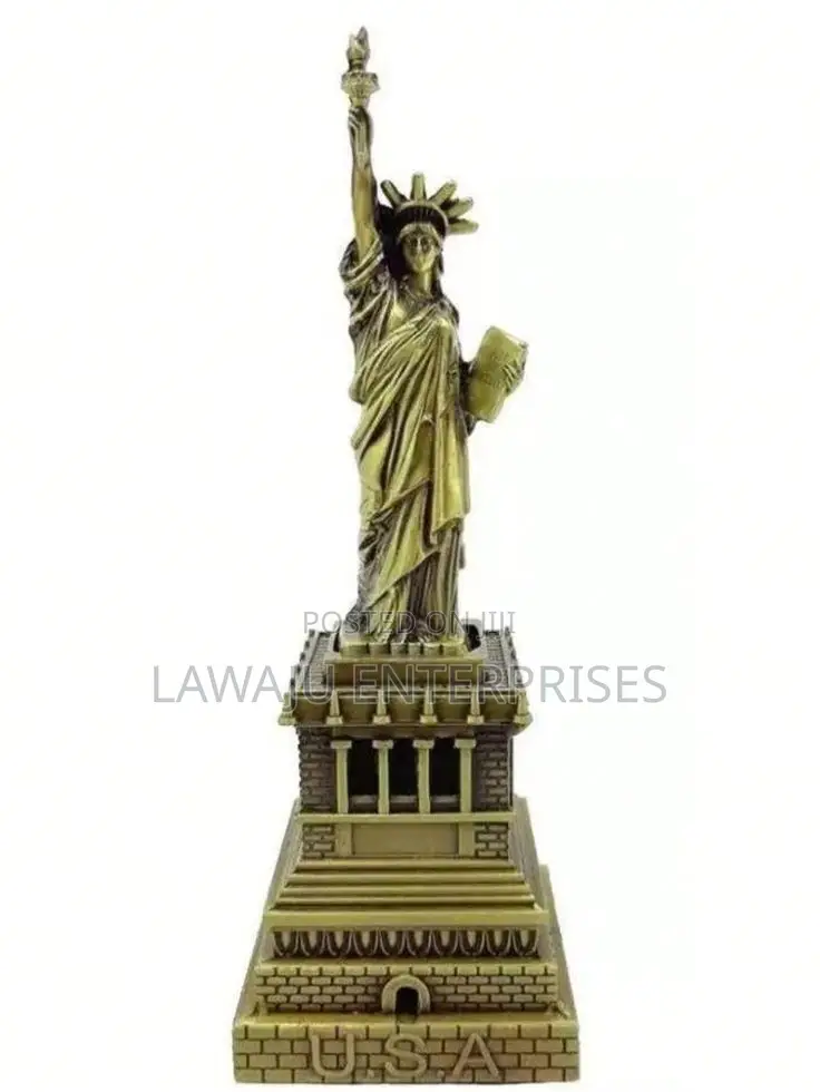 32 CMS Statue of Liberty Decor