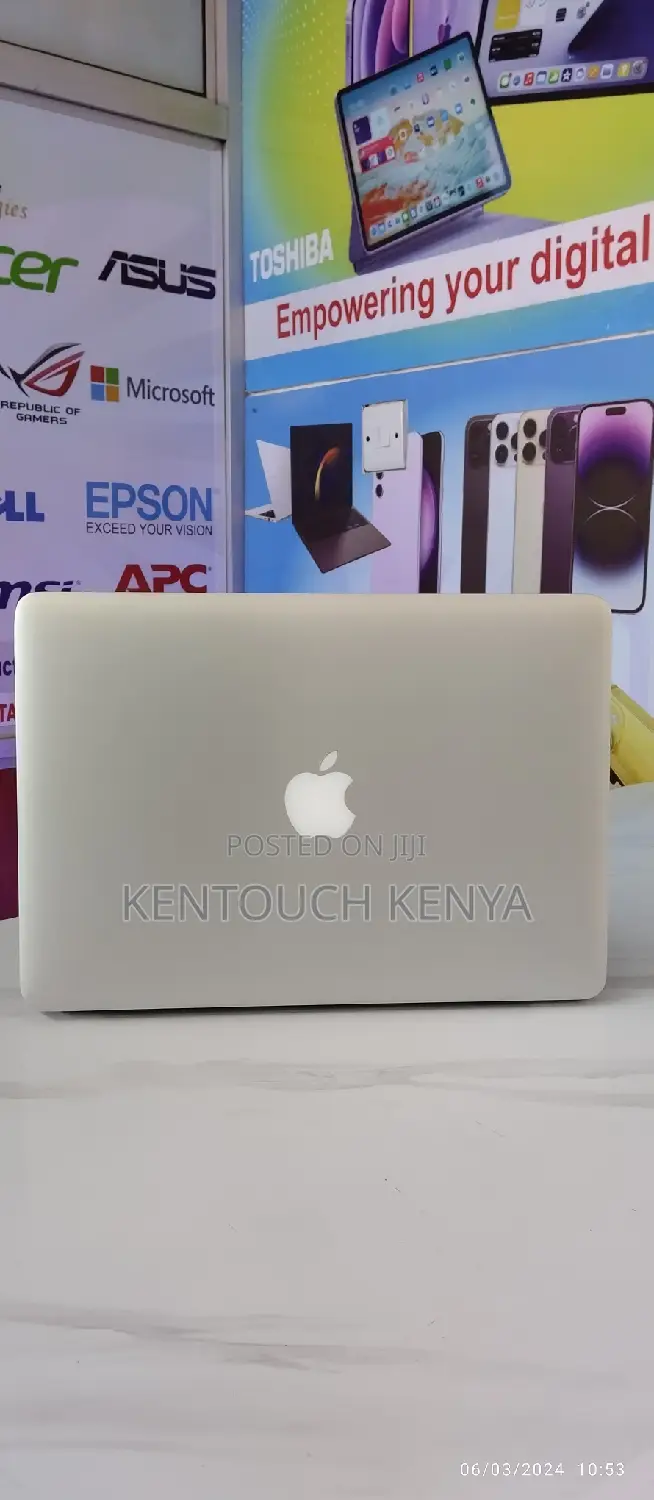 Laptop Apple MacBook Pro 2015 16GB Intel Core I7 SSD 256GB