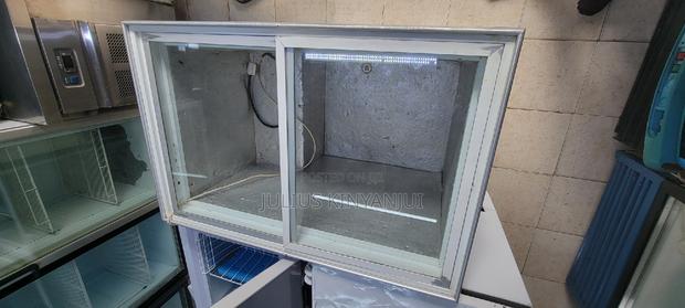 Display Freezer 350L