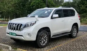 Toyota Land Cruiser Prado 2017 White