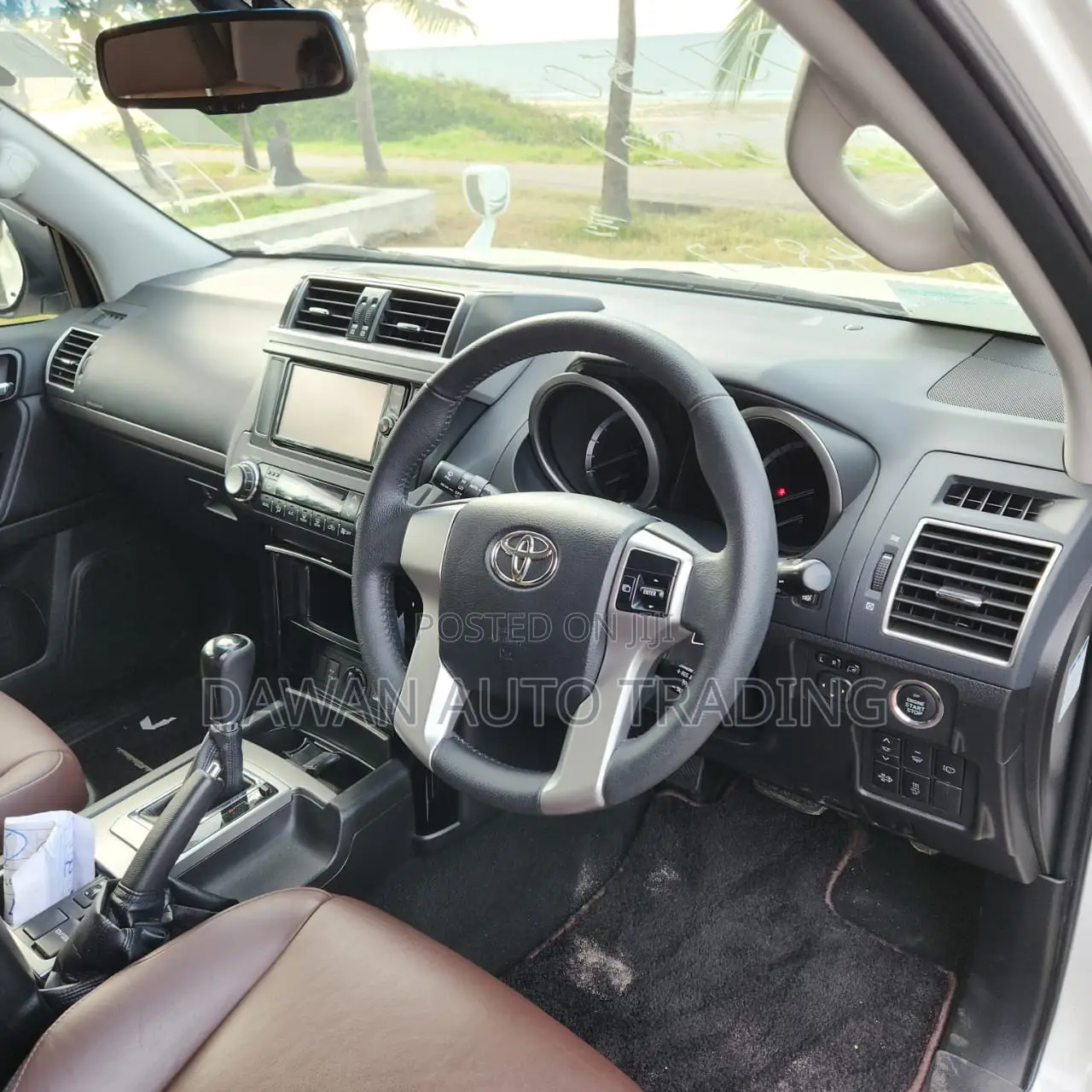 Toyota Land Cruiser Prado 2017 White