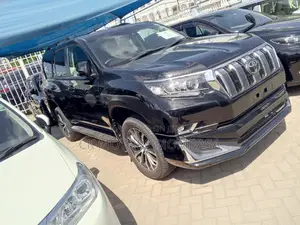 Toyota Land Cruiser Prado 2019 Black