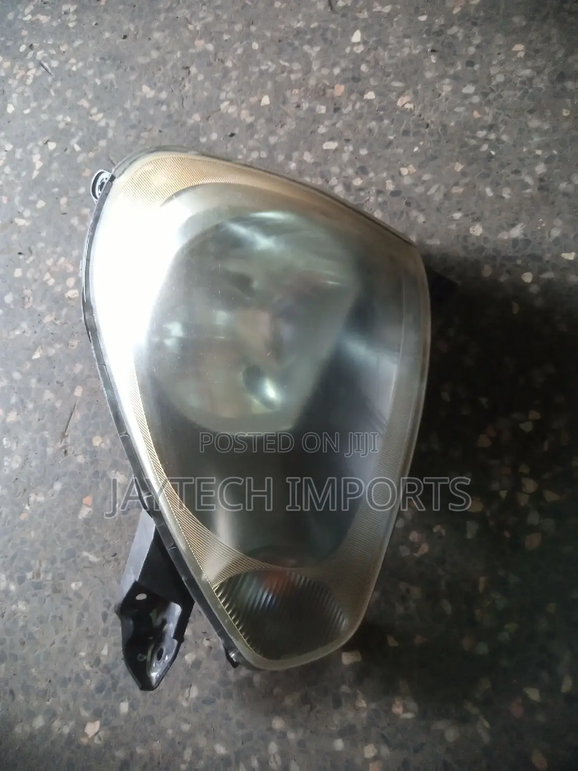 Daihatsu Mira Headlight LHS