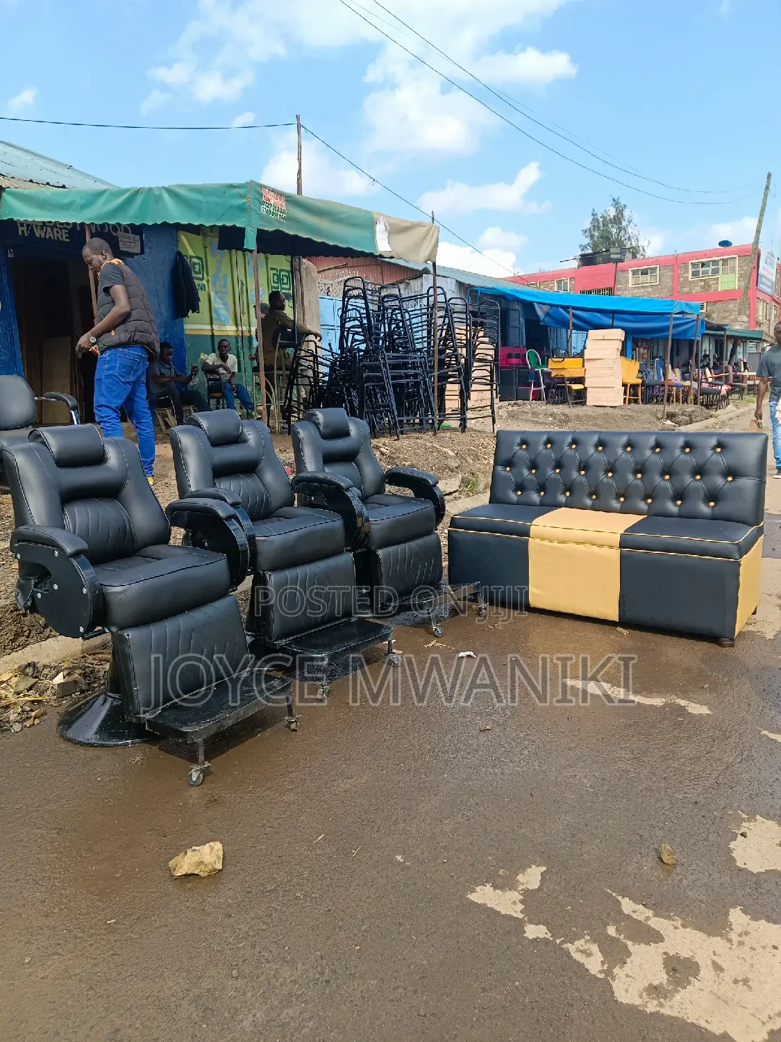 3 Barber Seats and a Waiting 