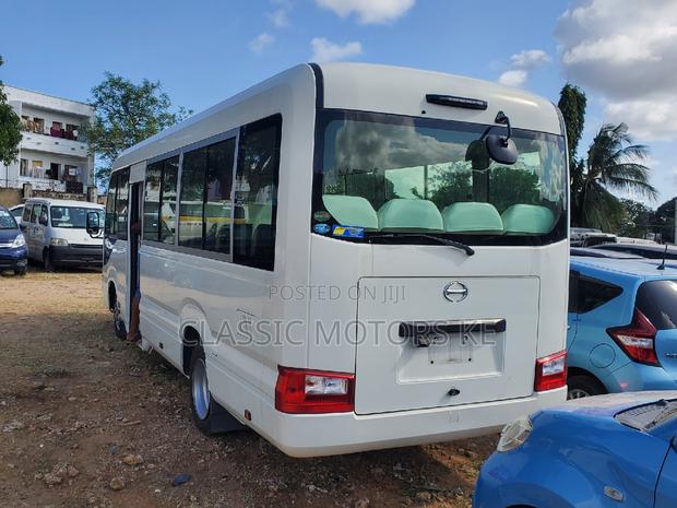 Toyota Coaster 2017 White - thumbnail 4