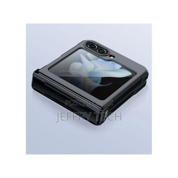 Full Case With Screen Protector for Samsung Galaxy Z Flip 5 - thumbnail 3
