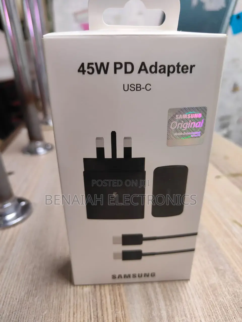 Samsung Charger.45 Watts Fast and Reliable Charger