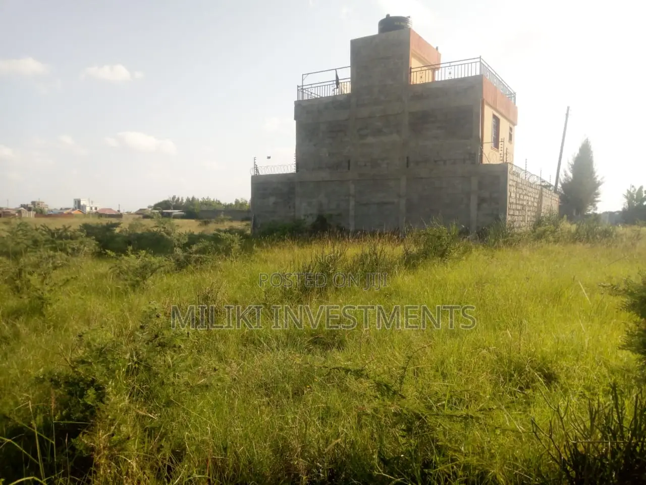 40 by 60 Plots on a Sale at Matangi.