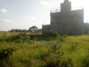 40 by 60 Plots on a Sale at Matangi.