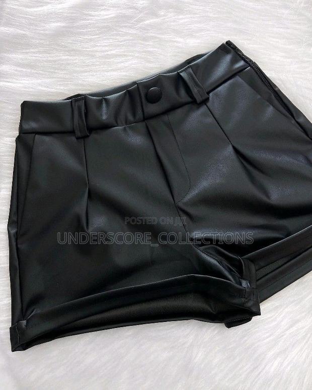 Highend Ladies Leather Booty Shorts - thumbnail 3