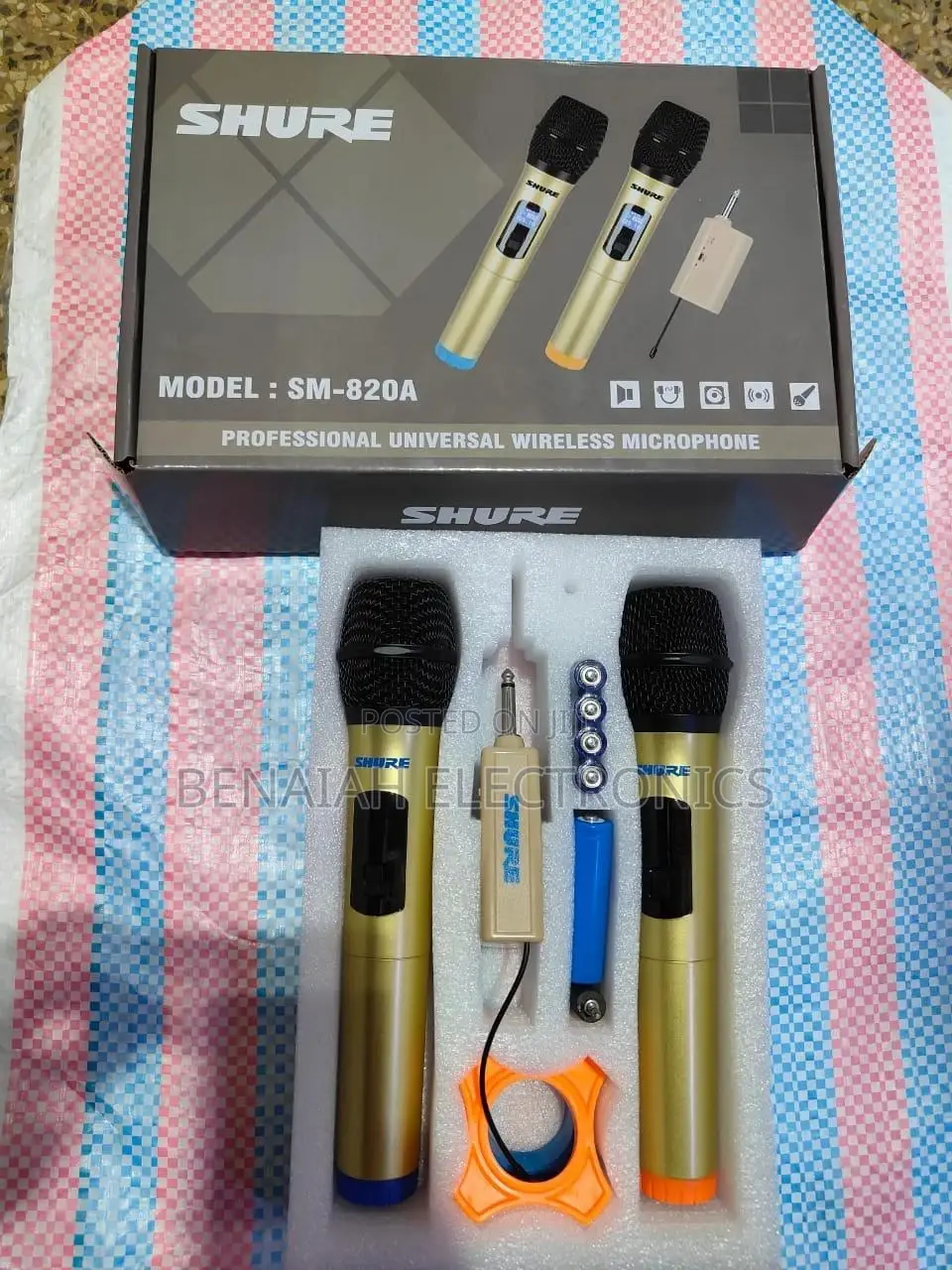 Shure Wireless Microphone.Sm 820a Microphone
