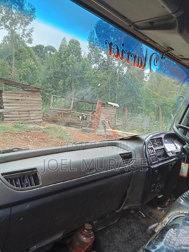 Isuzu Forward - thumbnail 4