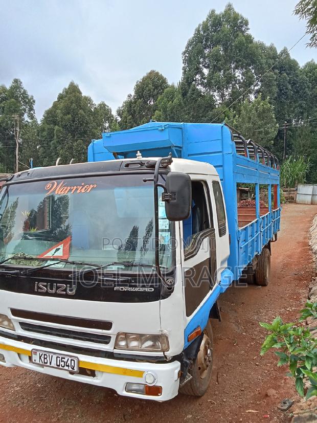 Isuzu Forward - thumbnail 5