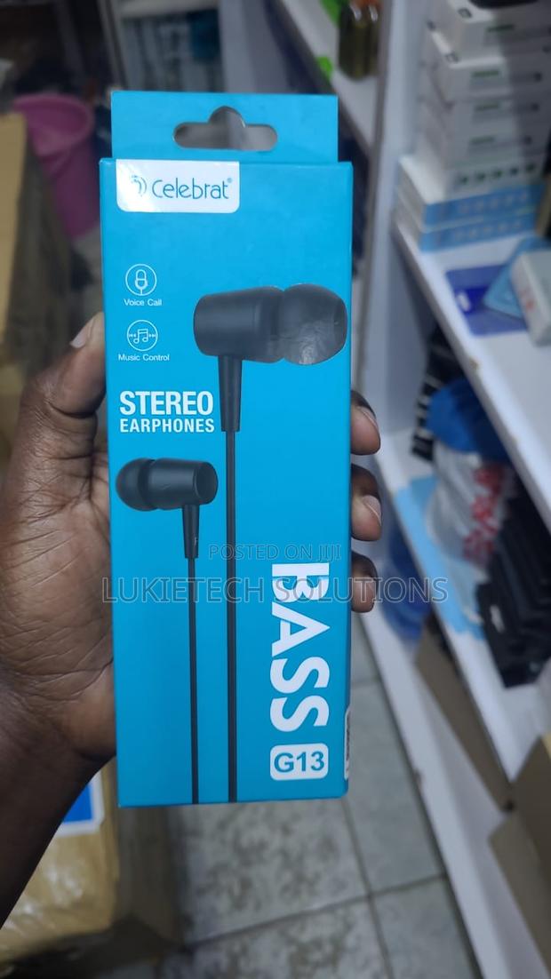 Celebrat Quality Earphones - main view