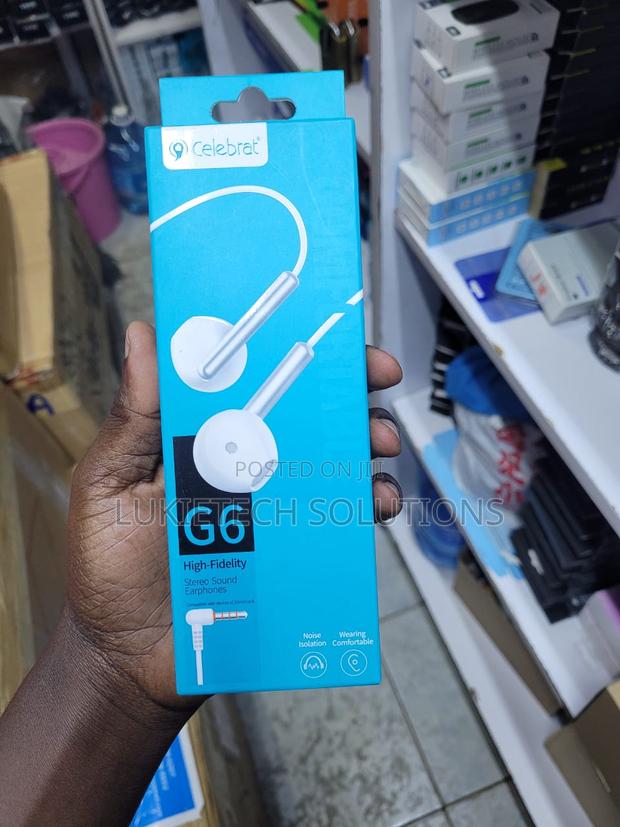 Celebrat Quality Earphones - thumbnail 3