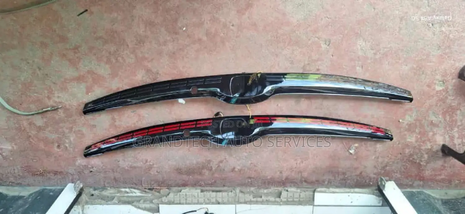 Hon Fit Led Boot Spoiler{_2014-2020}