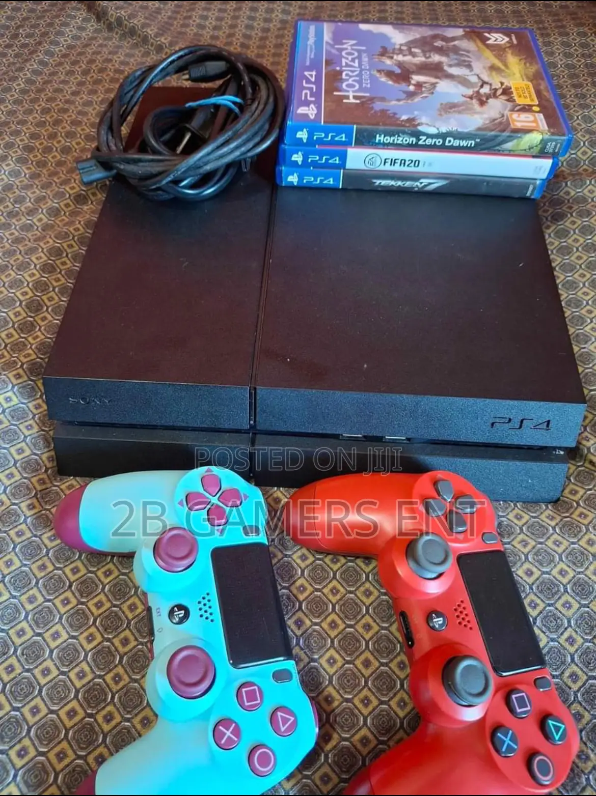 Play Station 4, 2 Pads, Horizon