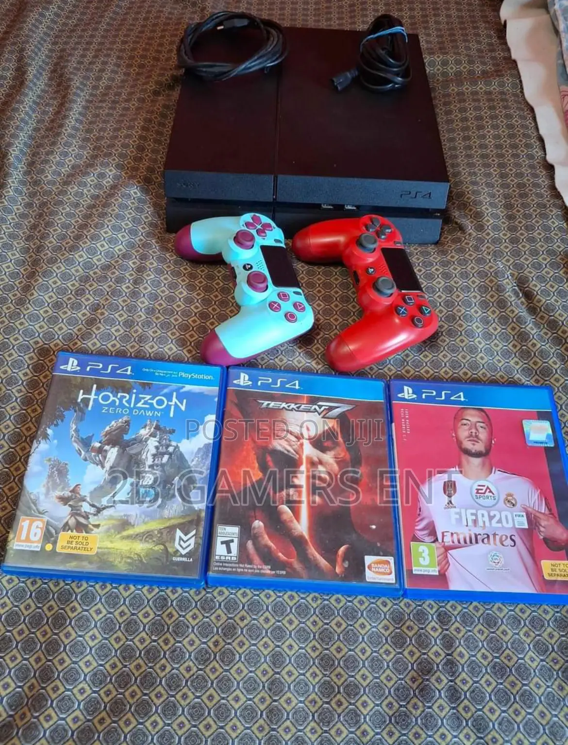 Play Station 4, 2 Pads, Horizon