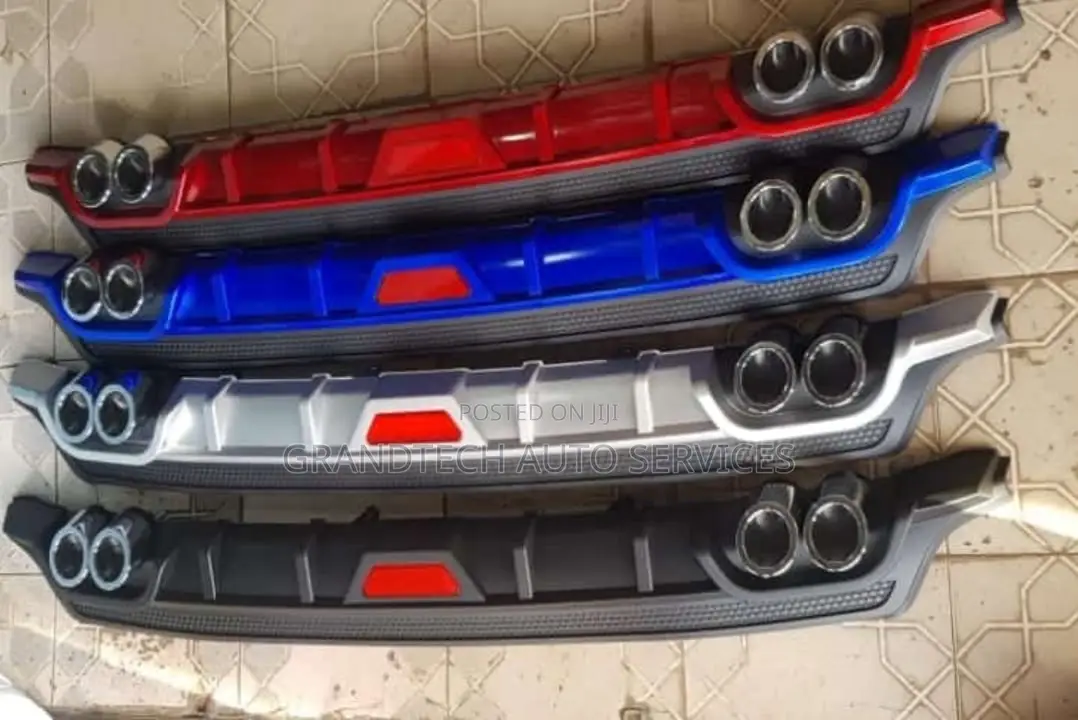 Rear Bumper Diffuser √