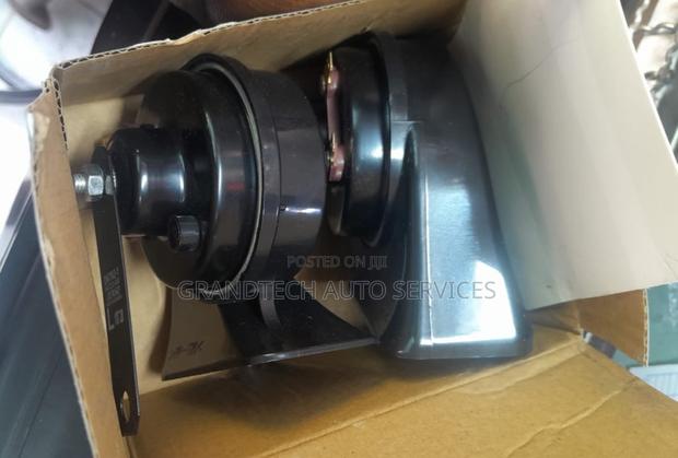 High Quality Denso Harrier Horns~ - main view