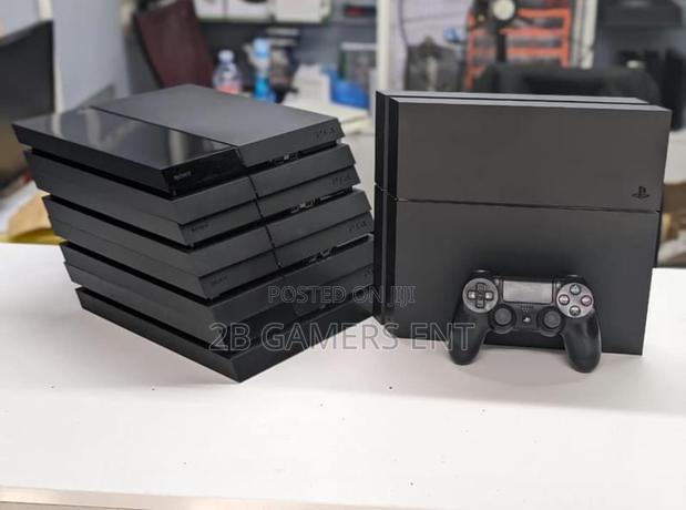 Standard Ps4, Play Station 4 - main view