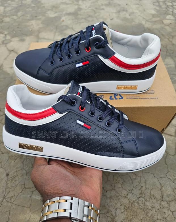 Tommy Hilfiger - thumbnail 2
