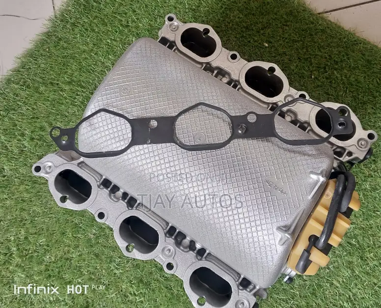 M272 Engine Intake Manifold