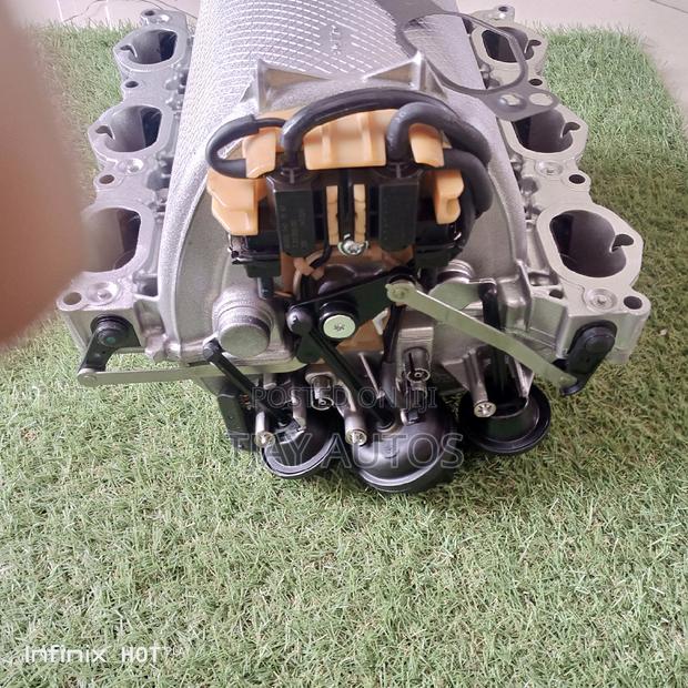 M272 Engine Intake Manifold - thumbnail 2