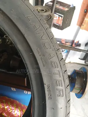 225/45r18 Lancaster Tire
