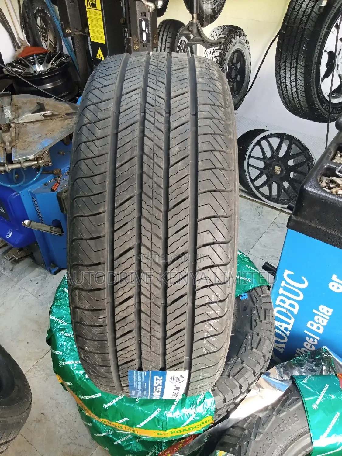 235/55r18 Lancaster Tire