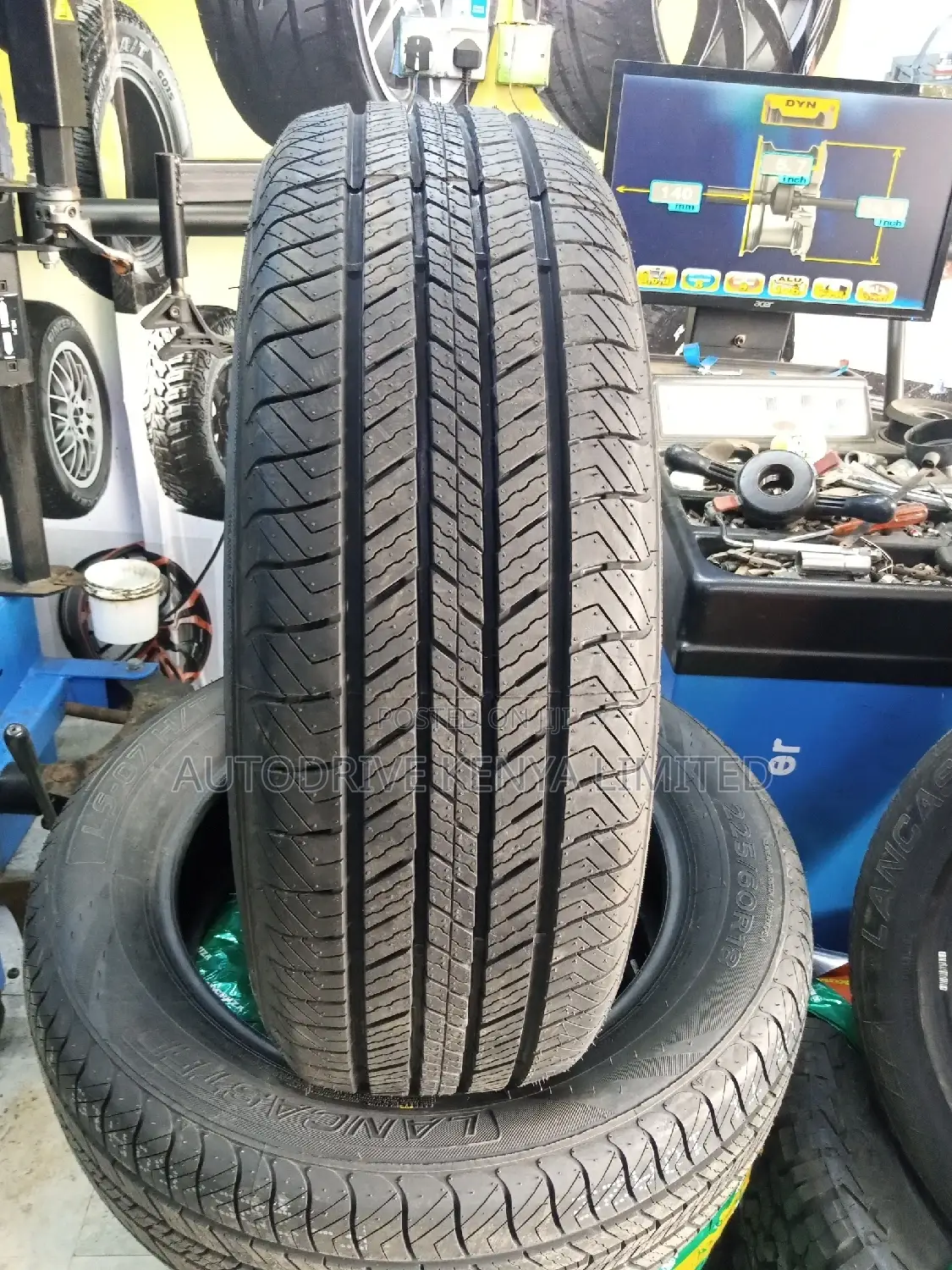 225/65r17 Lancaster Tire