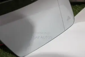 W212/W204 Side Mirror Glass