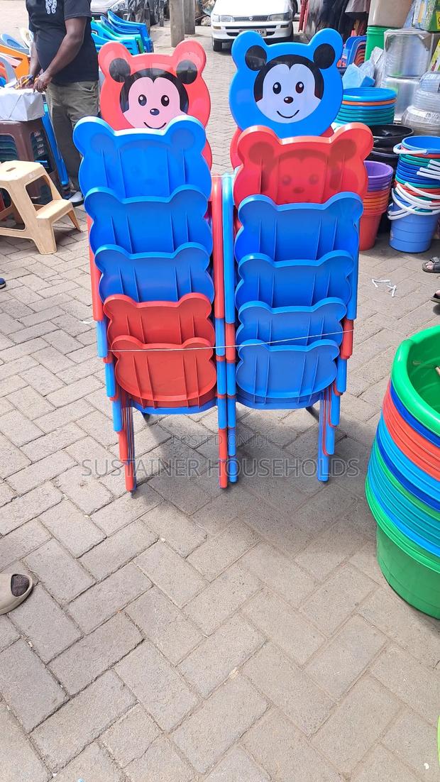 Strong and Durable Plastic Kids Chairs - thumbnail 3