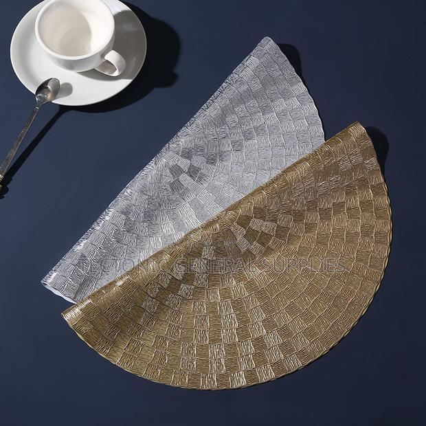 6pcs PVC Non-Woven Table Mats *Gold and Silver* - thumbnail 13